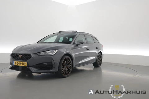 CUPRA Leon Sportstourer 1.4 e-Hybrid VZ Copper Edition | Rijklaar!! | Pano | Sportstuur | Adapt. Cruise | Keyless | Camera | Stoel- Stuurverw. | Apple CarPlay | 19''