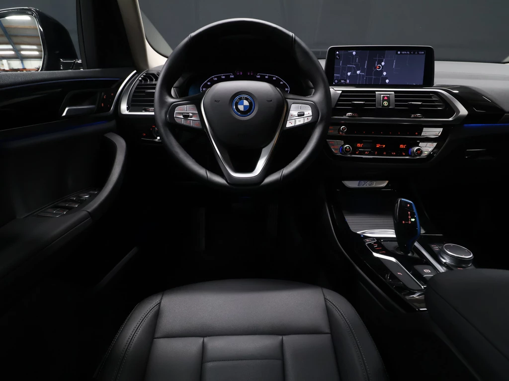 BMW iX3 – foto 10