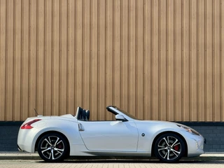 Nissan 370Z – thumbnail 7