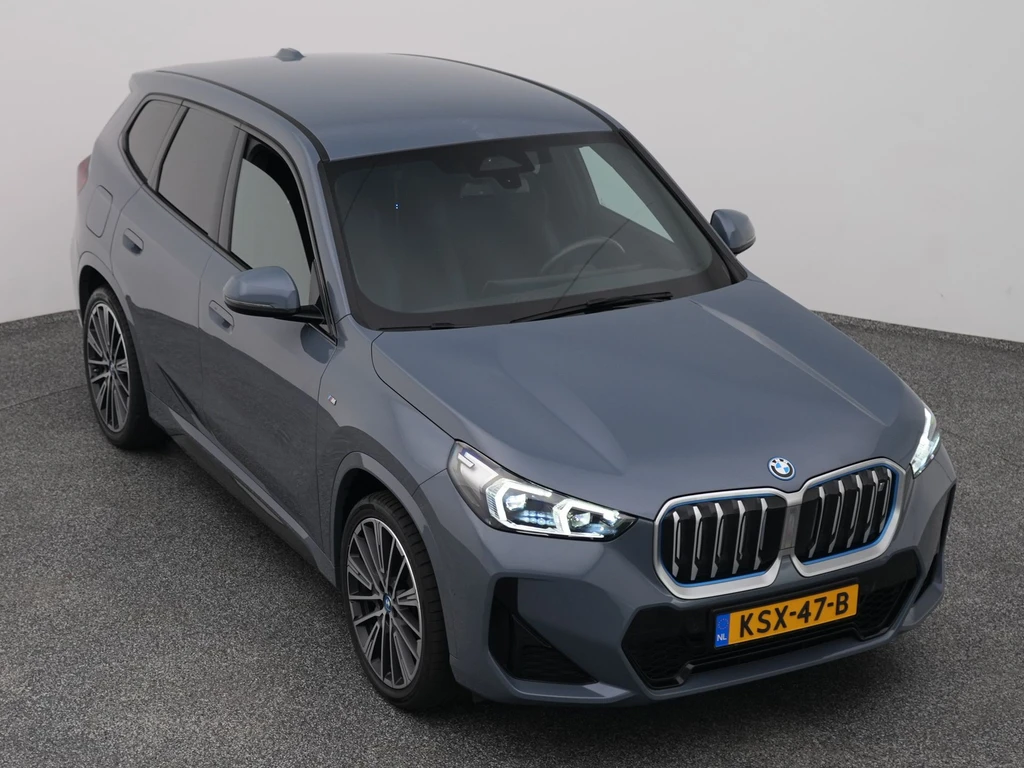 BMW iX1 – foto 15