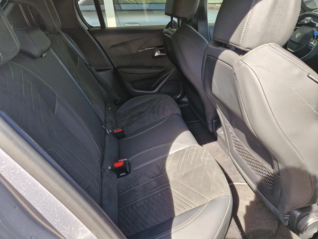 Peugeot 208 – foto 13