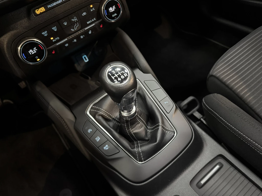 Ford Focus – foto 24