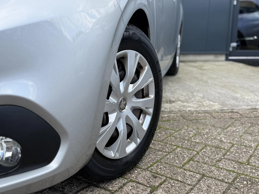 Peugeot 208 – foto 8