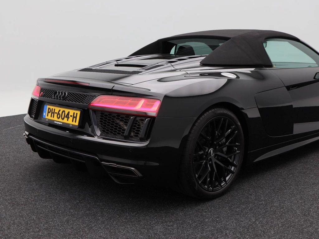Audi R8 – foto 7