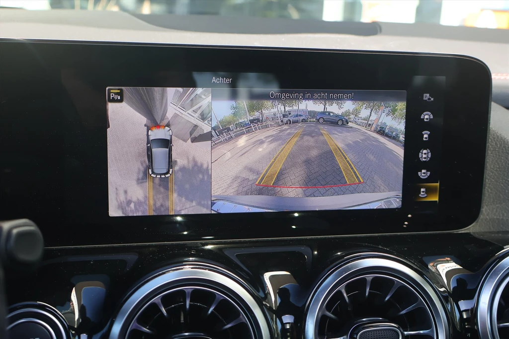 Mercedes-Benz EQA – foto 12