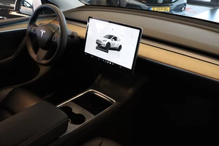Tesla Model Y – thumbnail 9
