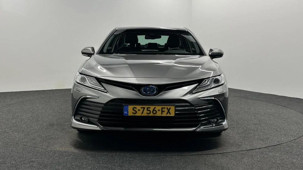 Toyota Camry – foto 8