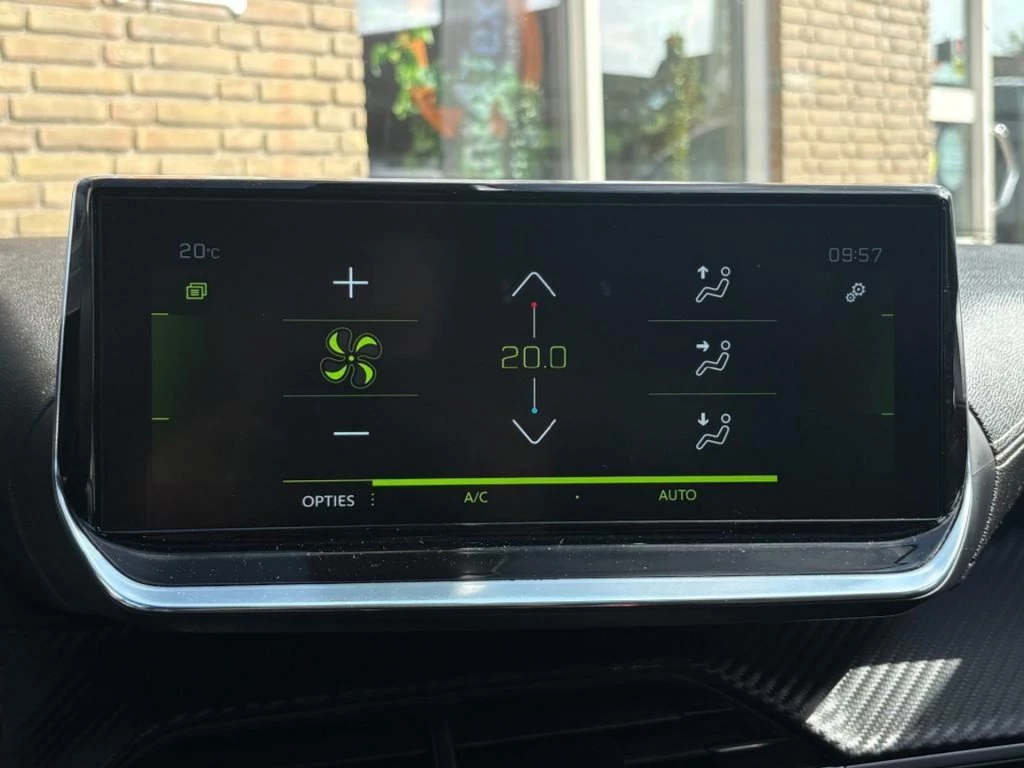 Peugeot 208 – foto 29
