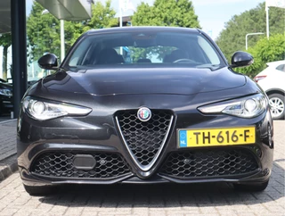 Alfa Romeo Giulia – thumbnail 12