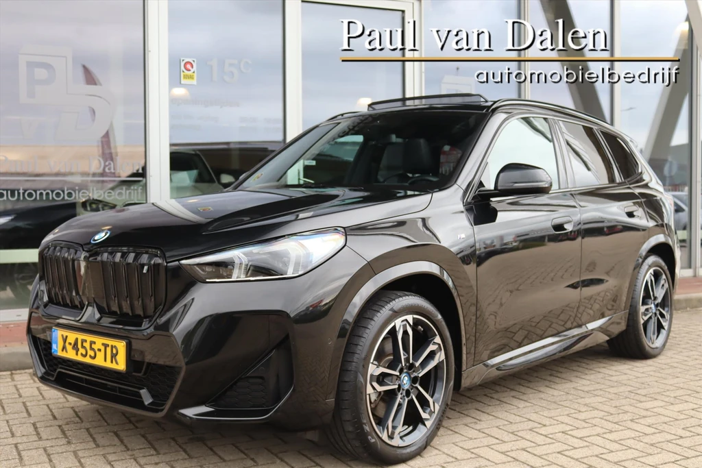 BMW iX1 – foto 1