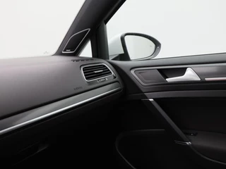 Volkswagen Golf – thumbnail 33