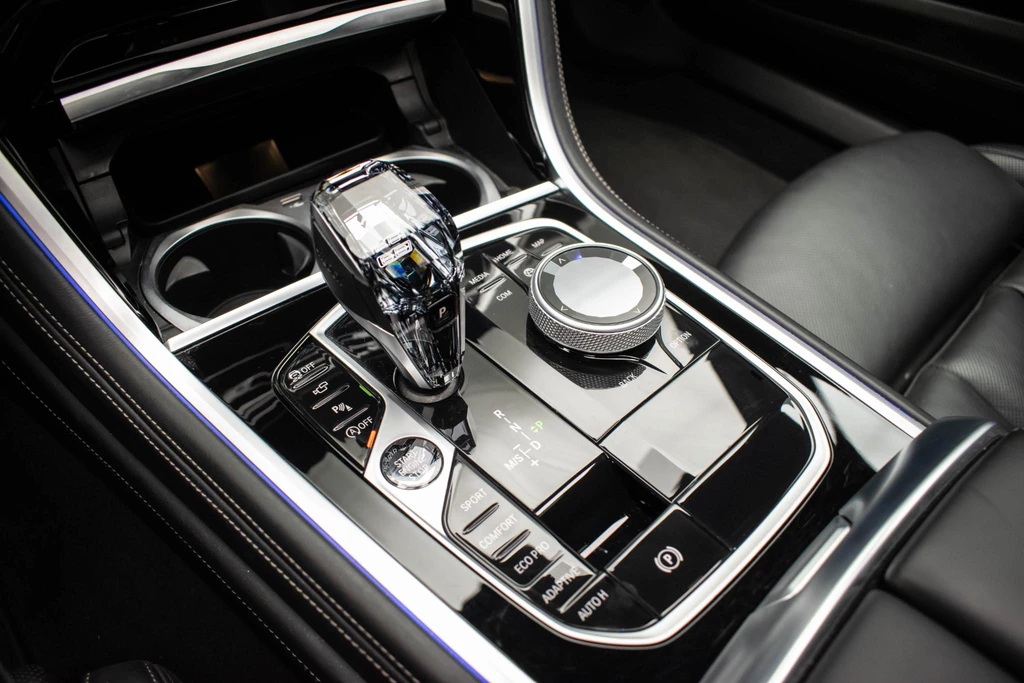 BMW 8 Serie – foto 32