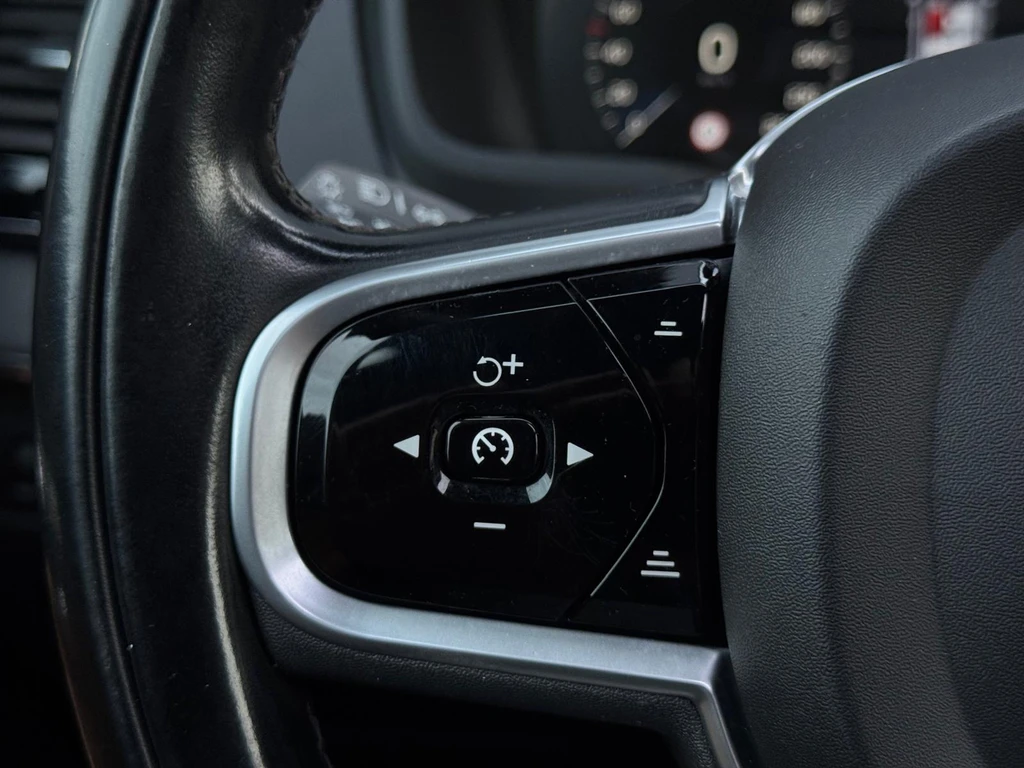 Volvo XC90 – foto 30