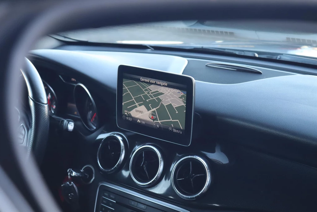 Mercedes-Benz CLA – foto 13