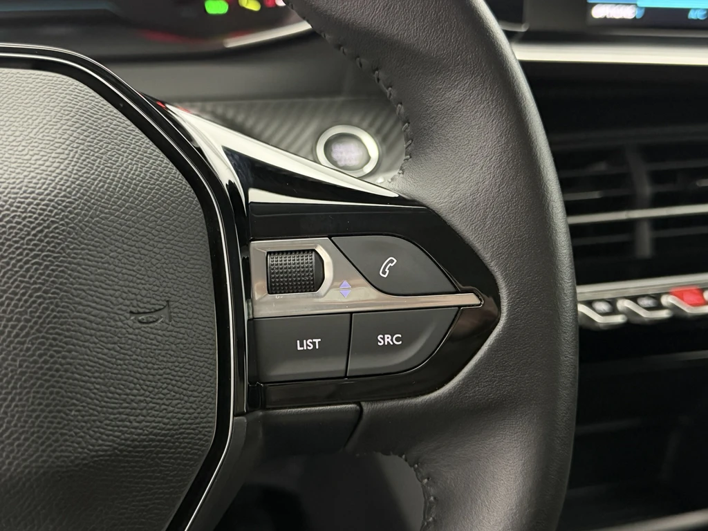 Peugeot e-208 – foto 18