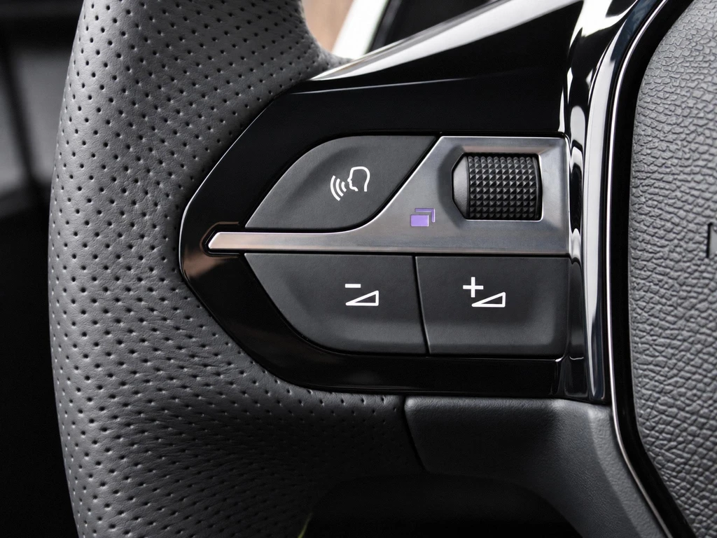Peugeot 208 – foto 29