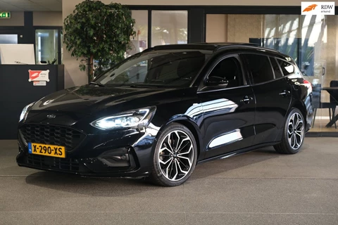 Ford Focus Wagon 1.5 EcoBlue ST Line AUT Pano Navi Cam Led Acc B&O
