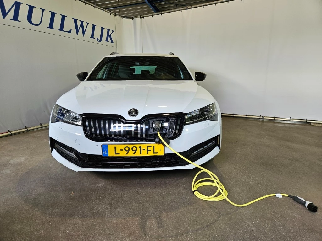 Škoda Superb – foto 16