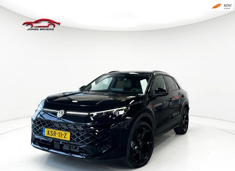 Volkswagen T-ROC 1.5 eTsi R-Line First Edition Pano/Trekhaak/Sfeer/iQ-lights
