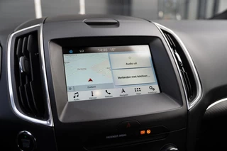 Ford S-Max – thumbnail 24