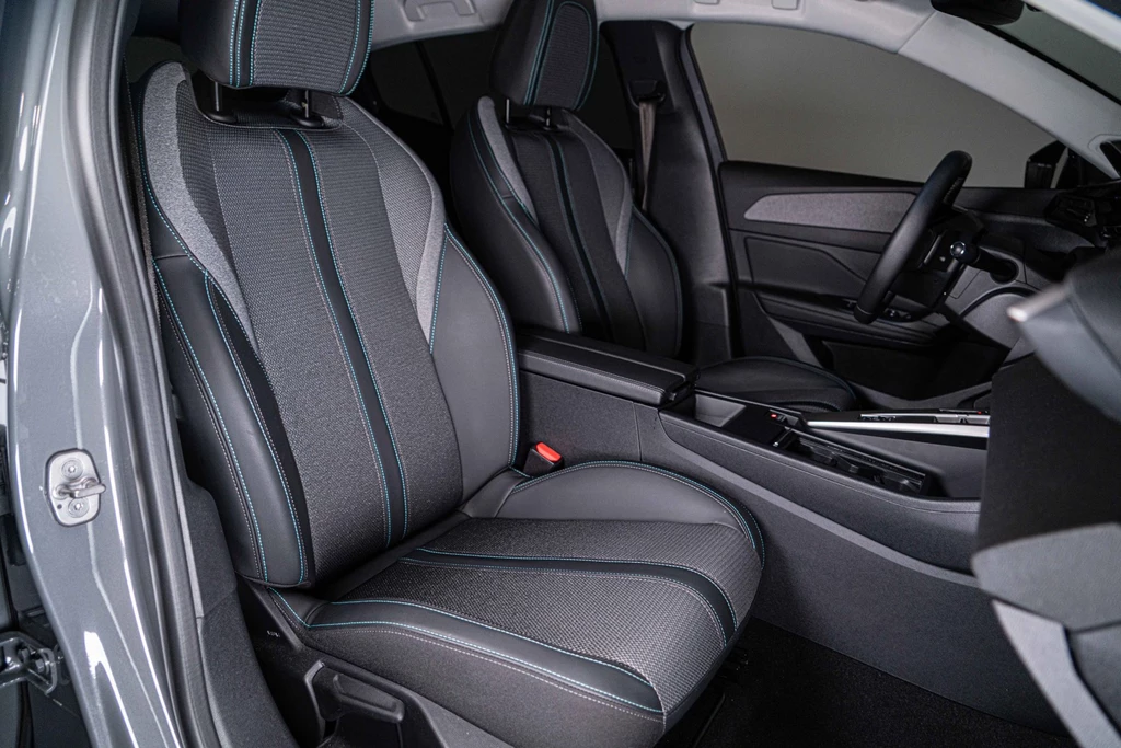 Peugeot 408 – foto 24