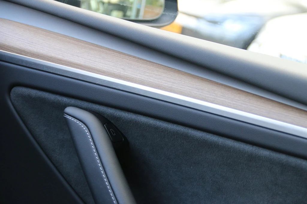 Tesla Model Y – foto 15