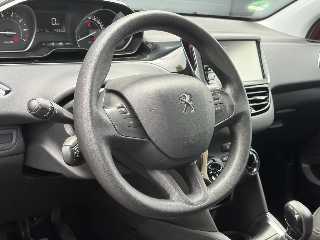 Peugeot 208 – foto 8