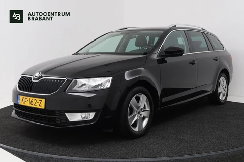 Skoda Octavia Combi 1.2 TSI Greentech Style Automaat (NAVIGATIE, STOELVERWARMING, TREKHAAK, CLIMA, STUURBEDIENING)