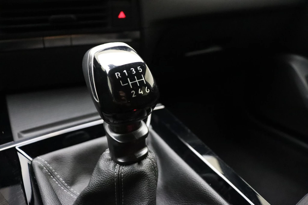 Opel Astra – foto 31