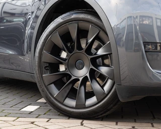 Tesla Model Y – thumbnail 17
