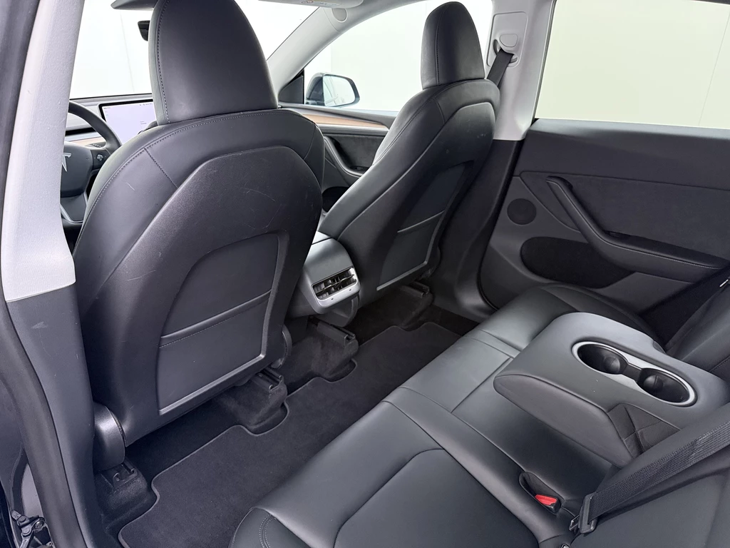 Tesla Model Y – foto 15