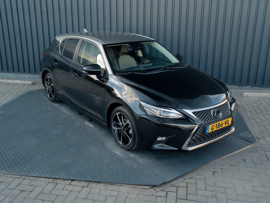 Lexus CT – foto 15