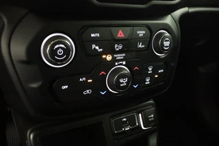 Jeep Renegade – thumbnail 11