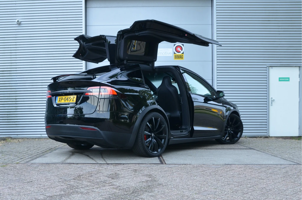 Tesla Model X – foto 5
