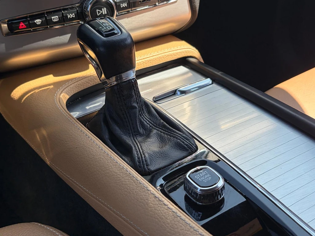 Volvo XC90 – foto 10