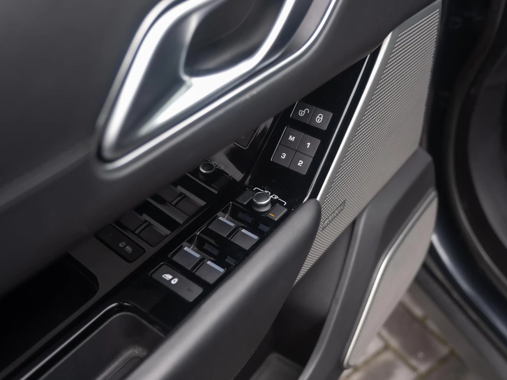Land Rover Range Rover Velar – foto 21