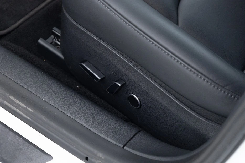 Tesla Model 3 – foto 14