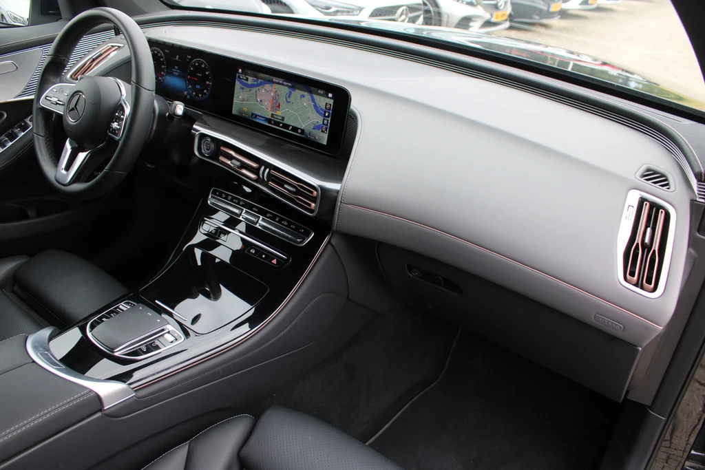 Mercedes-Benz EQC – foto 20