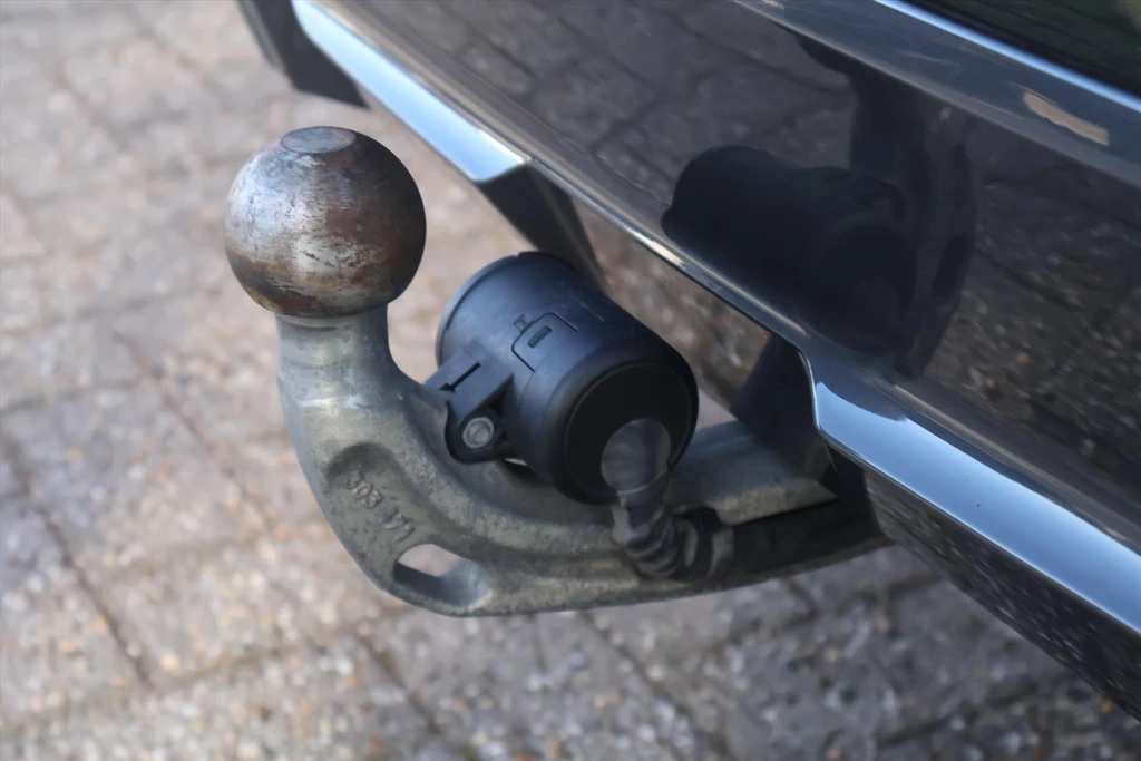 BMW i4 – foto 12