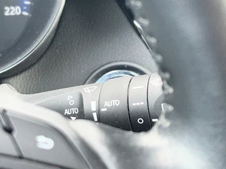 Toyota C-HR – thumbnail 16