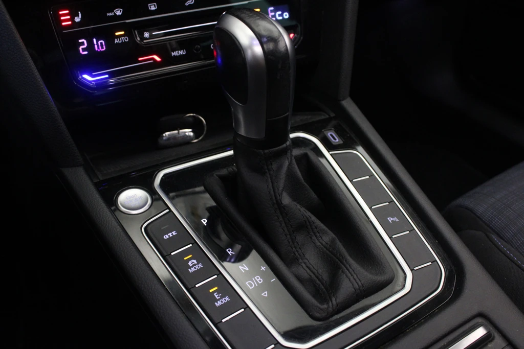 Volkswagen Passat – foto 18