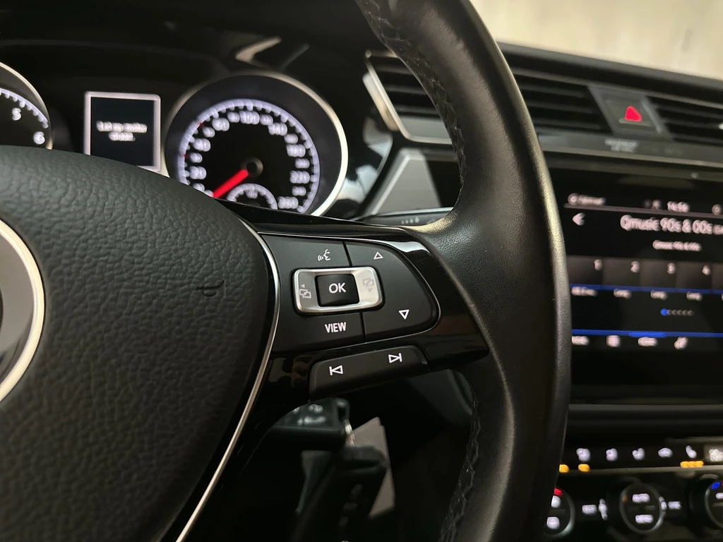 Volkswagen Touran – foto 23