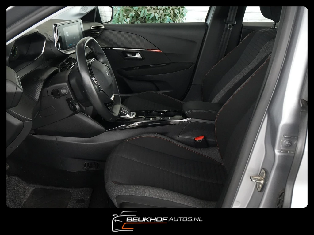 Peugeot e-208 – foto 17