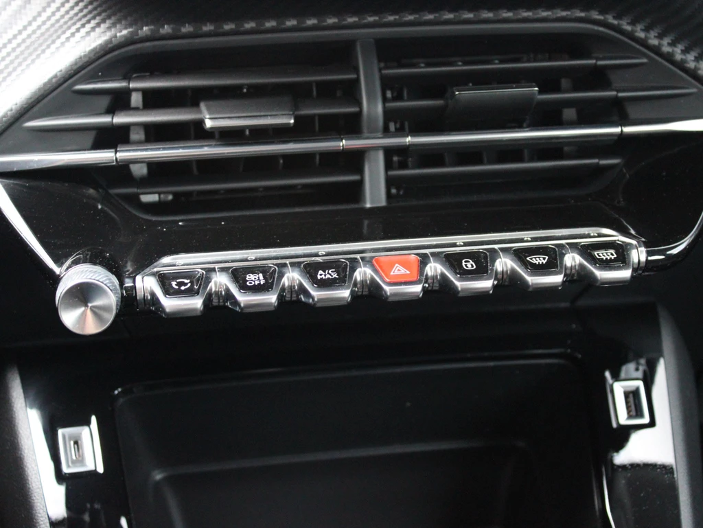 Peugeot 208 – foto 25