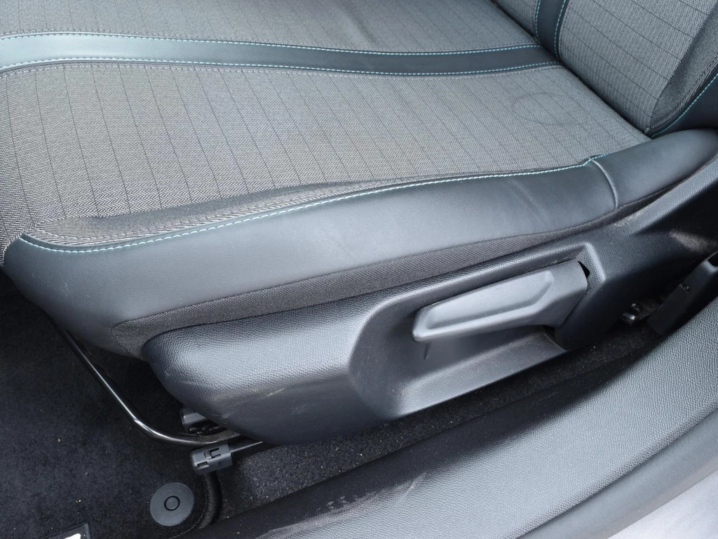 Peugeot 208 – foto 16