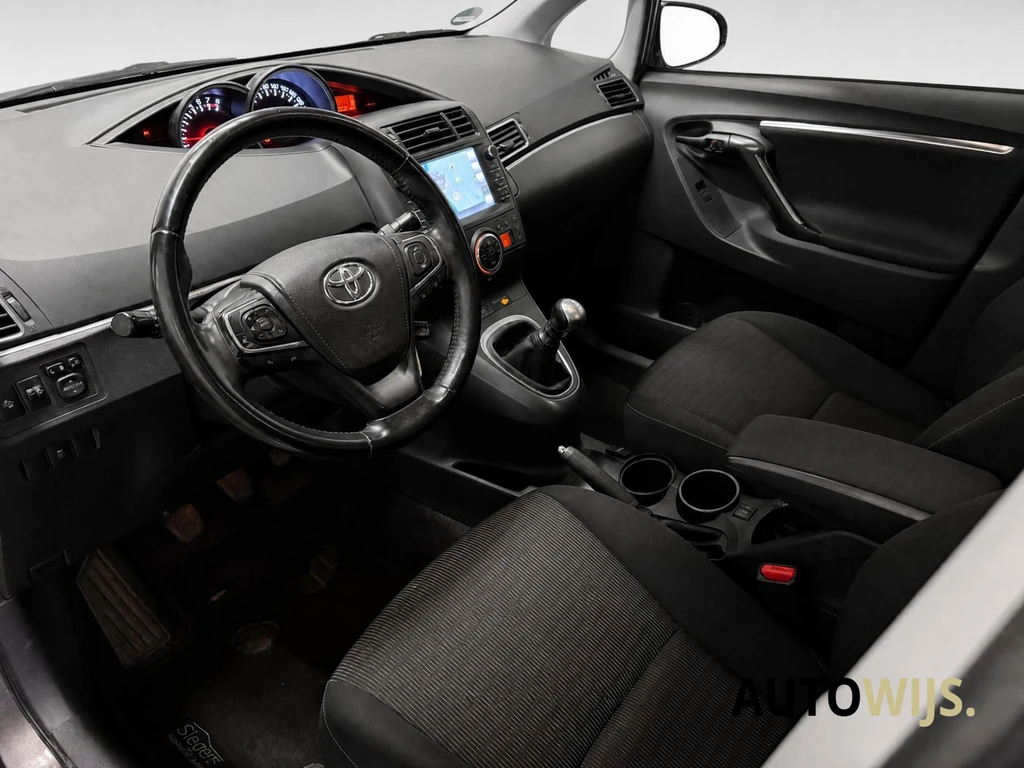 Toyota Verso – foto 18