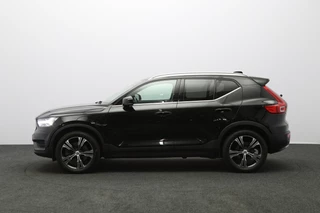 Volvo XC40 – thumbnail 2