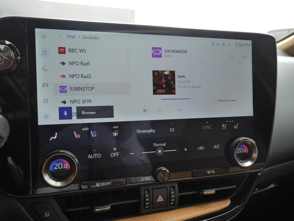 Lexus NX – foto 30