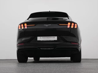 Ford Mustang Mach-E – thumbnail 9