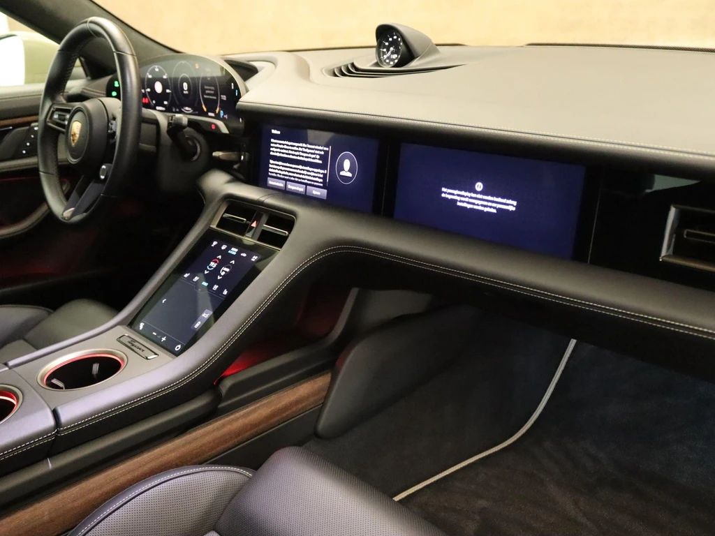 Porsche Taycan – foto 16